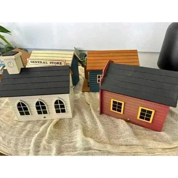 1980s Chinese Craftsmen wood shop music box Christmas decor‎ house village town - Picture 10 of 10